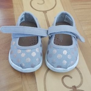 TOMS mary jane canvas size 4
